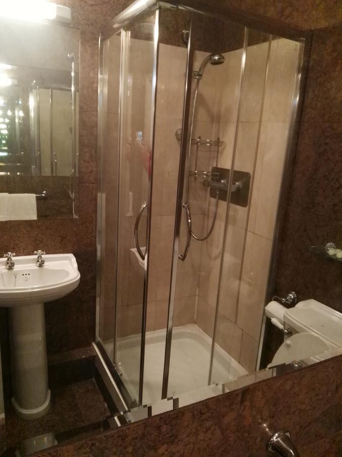 Naas Court Hotel Екстер'єр фото